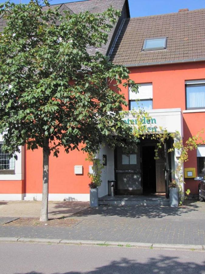 "Unter Den Kastanien" Hotel Speicher Exterior photo